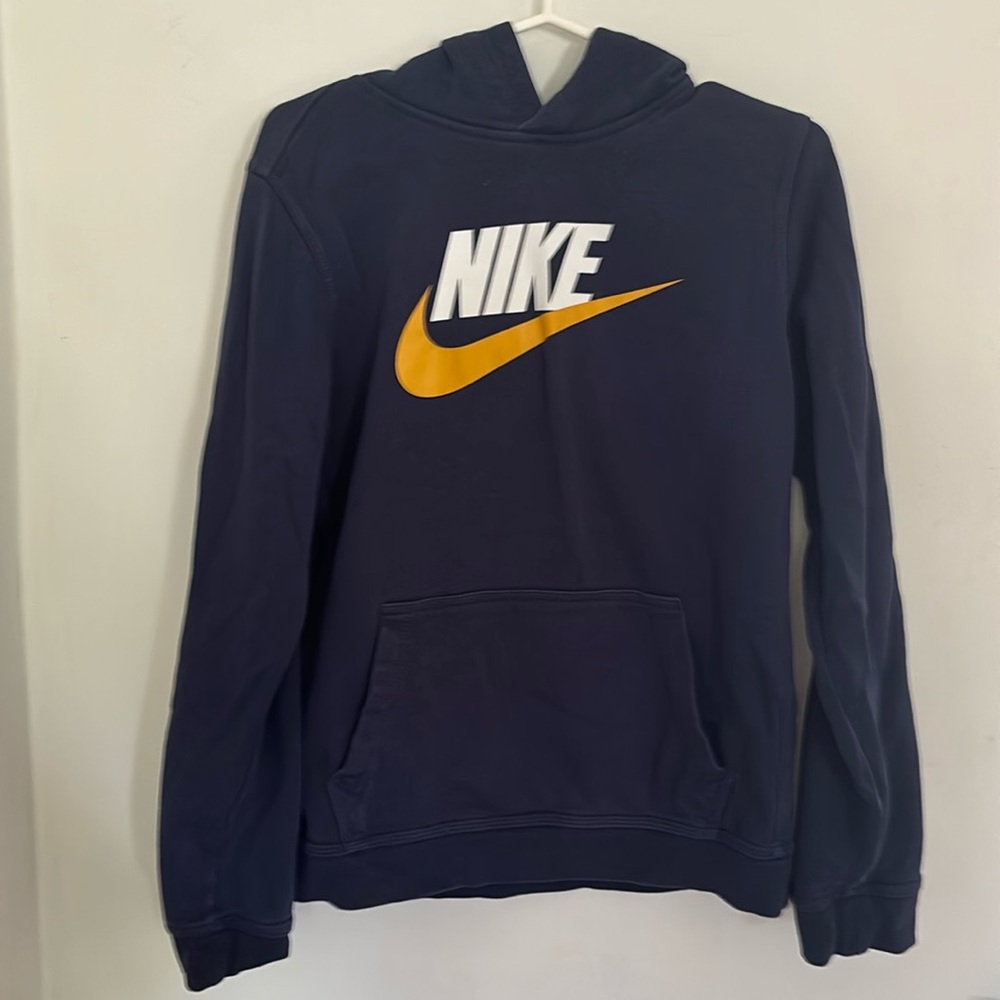 Nike kangaroo hoodie
